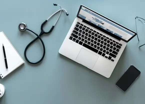 Organizații nonprofit & Prezență digitală: Atragerea donatorilor cu un website profesionist