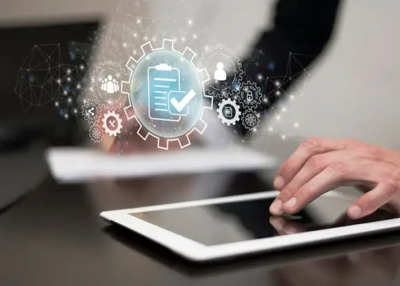 Verificări de conformitate asistate de AI: Asigurarea respectării GDPR, HIPAA și a altor reglementări